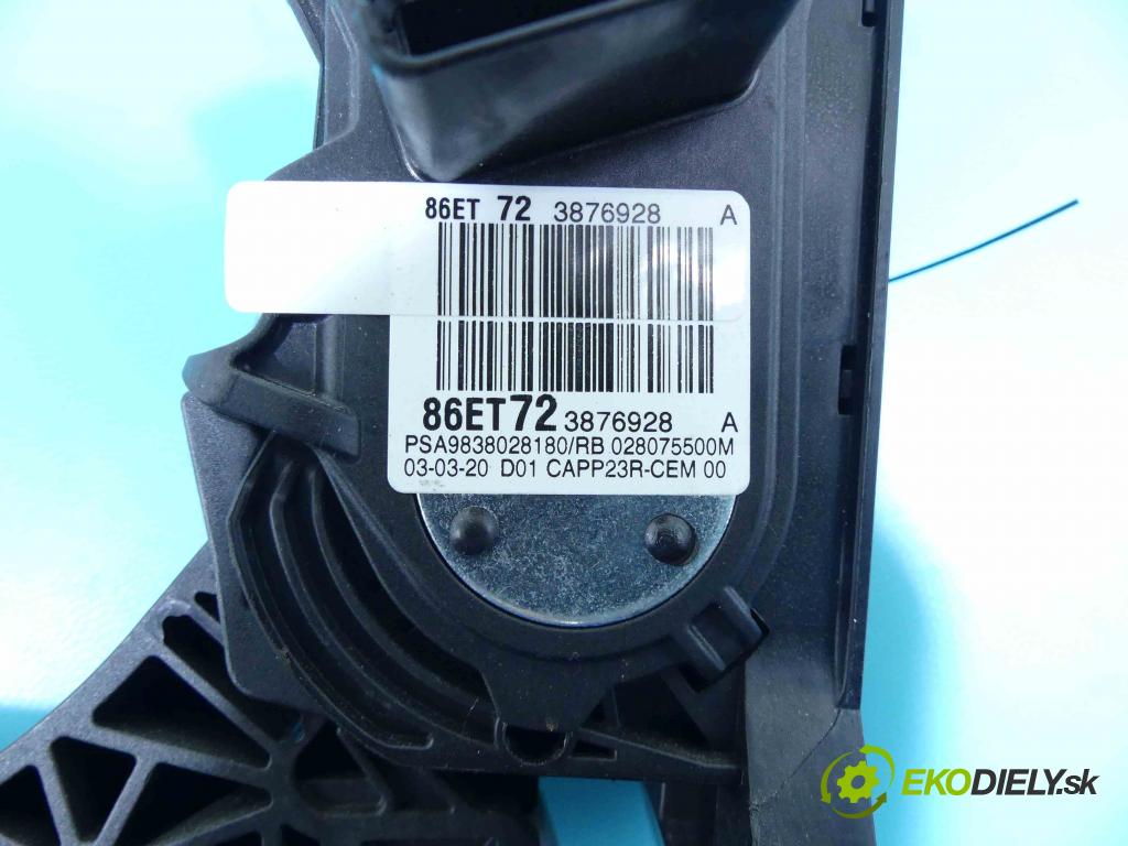 Toyota Proace II 2016- 2.0 D4D 177 HP automatic 130 kW 1997 cm3 5- pedále 86ET723876928 (Pedále)