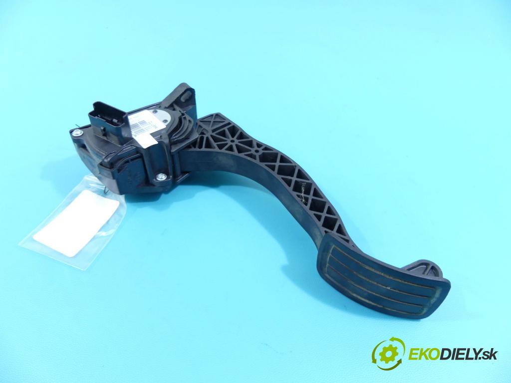 Toyota Proace II 2016- 2.0 D4D 177 HP automatic 130 kW 1997 cm3 5- pedále 86ET723876928 (Pedále)