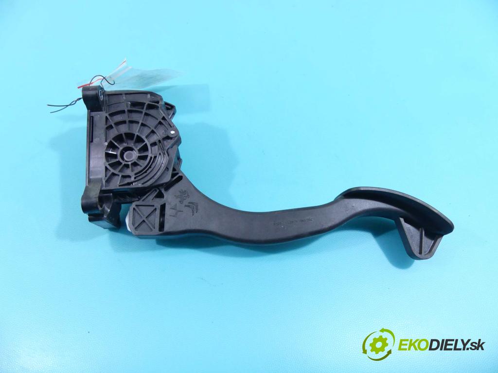 Toyota Proace II 2016- 2.0 D4D 177 HP automatic 130 kW 1997 cm3 5- pedále 86ET723876928 (Pedále)