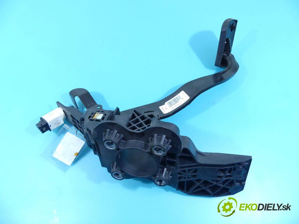 Toyota Proace II 2016- 2.0 D4D 177 HP automatic 130 kW 1997 cm3 5- pedále 9839872180 (Pedále)