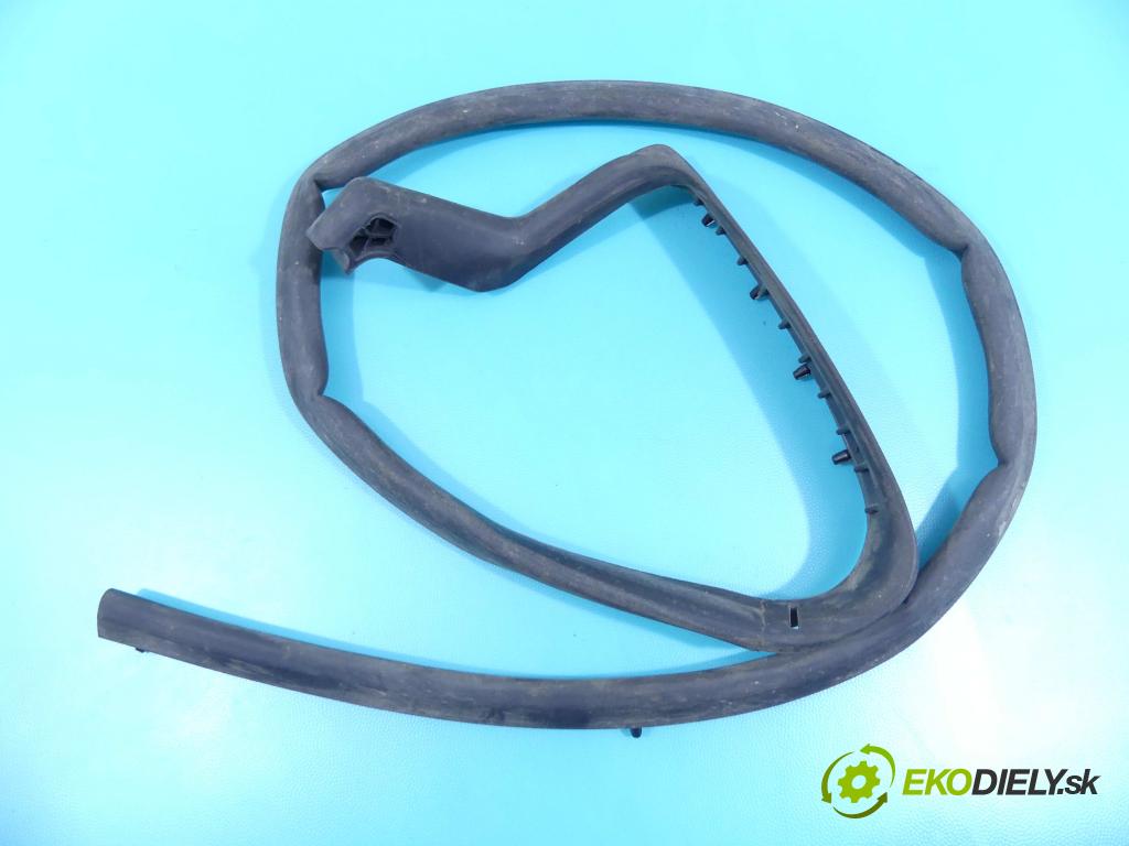 Toyota Proace II 2016- 2.0 D4D 177 hp automatic 130 kW 1997 cm3 5- Těsnění: dveře zadní pravé 9808421380 (Ostatní)