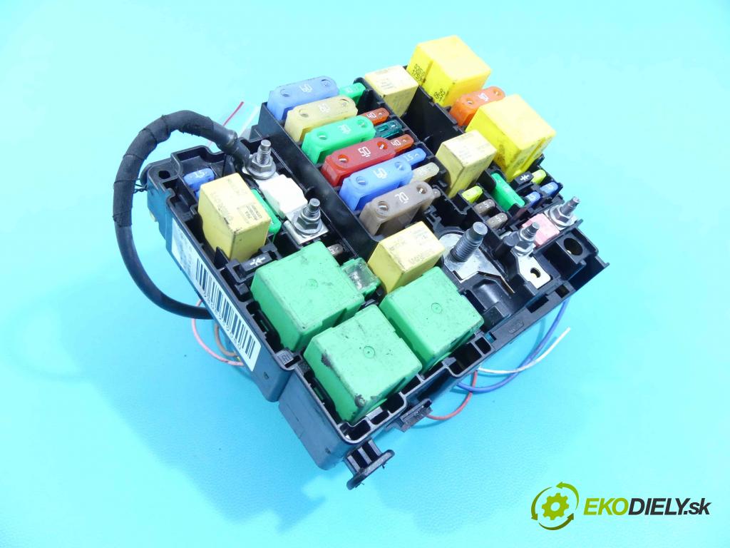 Toyota Proace II 2016- 2.0 D4D 177 hp automatic 130 kW 1997 cm3 5- skříňka pojistková 9808959080 (Pojistkové skříňky)