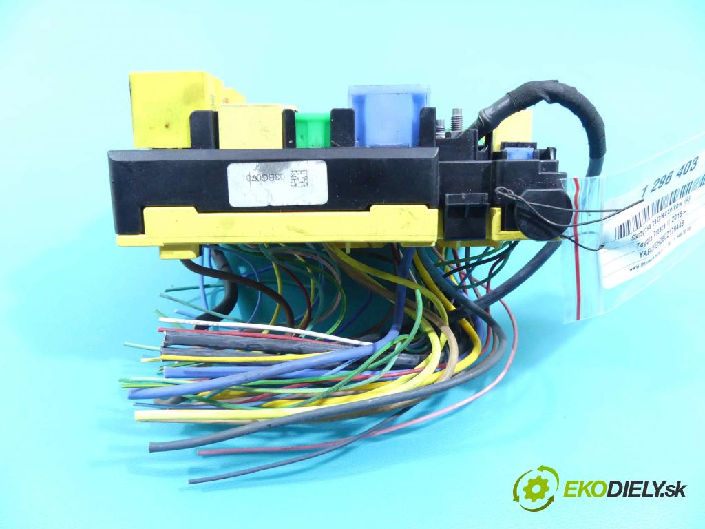 Toyota Proace II 2016- 2.0 D4D 177 hp automatic 130 kW 1997 cm3 5- skříňka pojistková 9808959080 (Pojistkové skříňky)