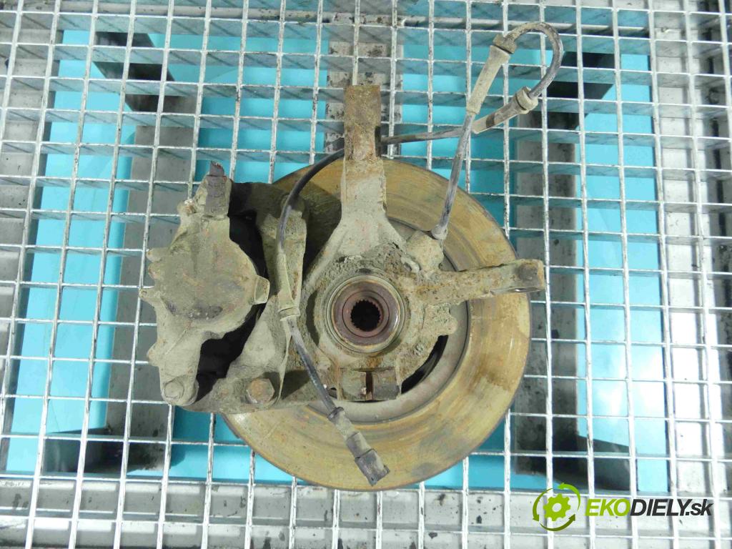 Renault Scenic I 1996-2003 1.9 dci 102 HP manual 75 kW 1870 cm3 5- náboj pravé  (Náboje)