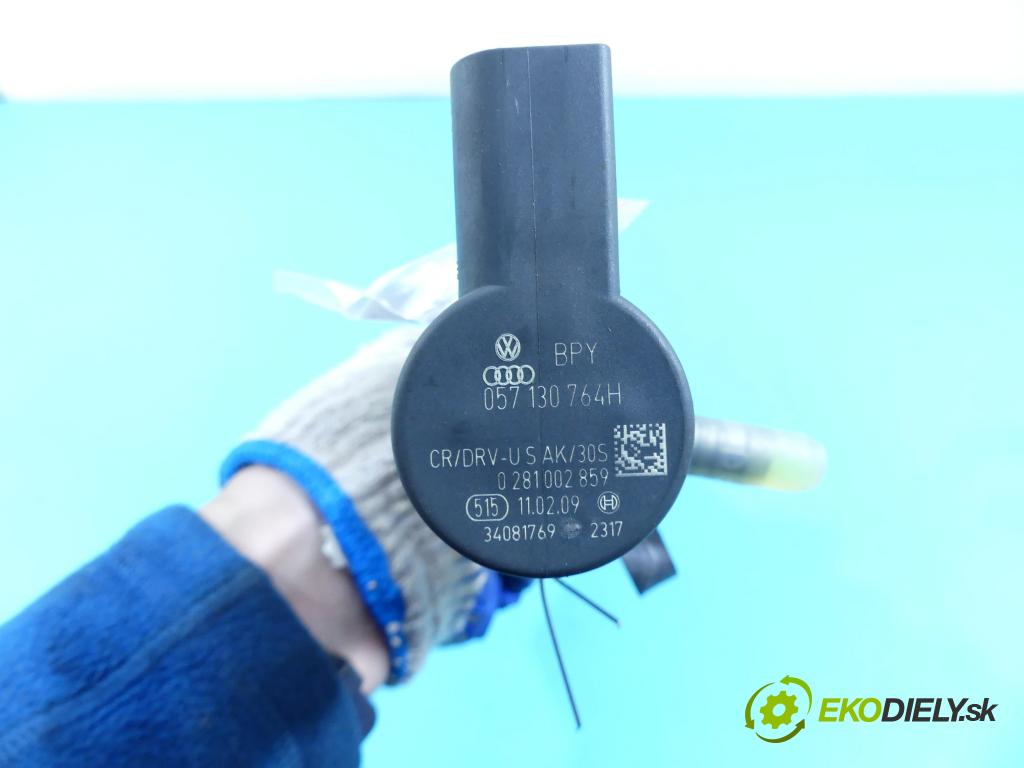 Seat Exeo 2.0 tdi 143 HP manual 105 kW 1968 cm3 4- lišta vstrekovacia 03L130080 (Vstrekovacie lišty)