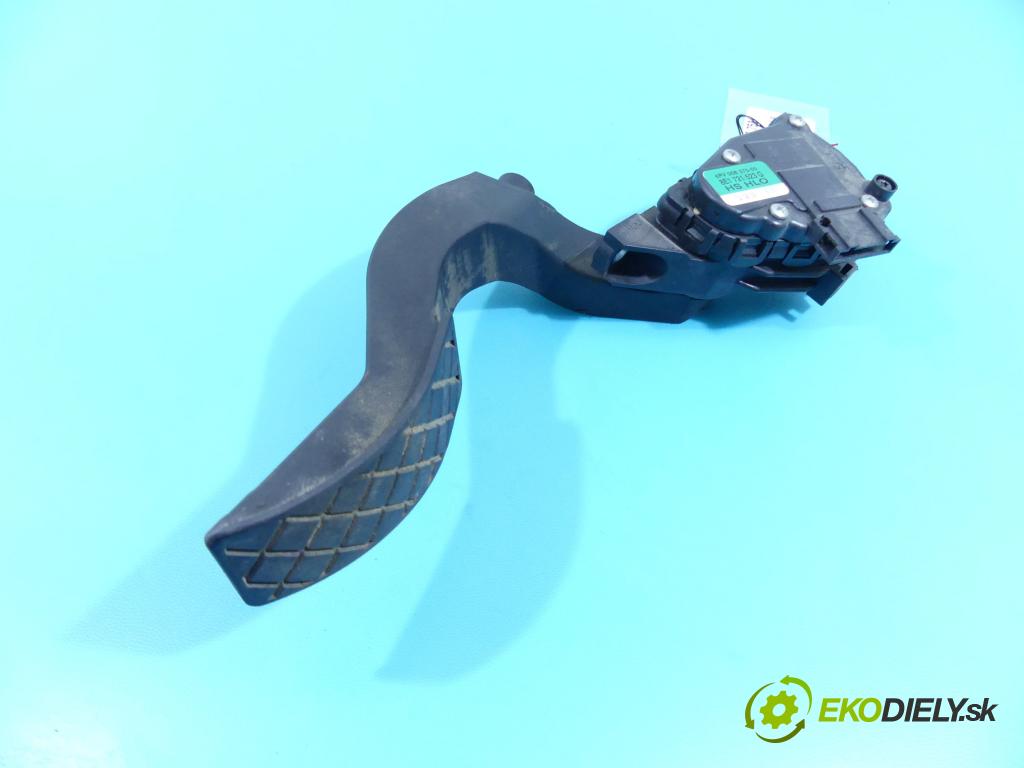 Seat Exeo 2.0 tdi 143 HP manual 105 kW 1968 cm3 4- pedále 8E1721523G (Pedále)