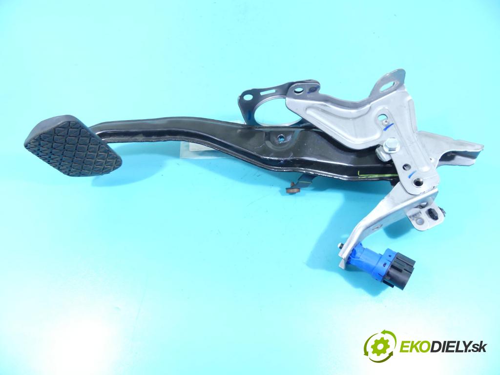 Mazda 3 III BM 2013-2018 2.0 16v 120 HP automatic 88 kW 1999 cm3 4- pedále  (Pedále)