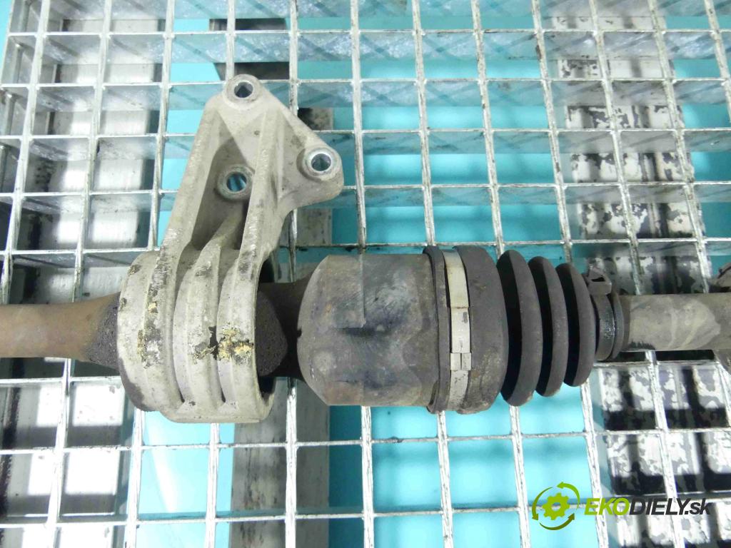 Suzuki SX4 I 2006-2014 1.6 16v 107 HP manual 79 kW 1586 cm3 5- poloos pravé  (Poloosy)