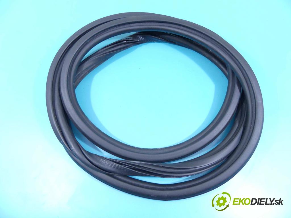 Audi A6 C7 2011-2018 2.0 TFSI 179KM manual 132 kW 1984 cm3 4- Těsnění: dveře zadní pravé  (Ostatní)