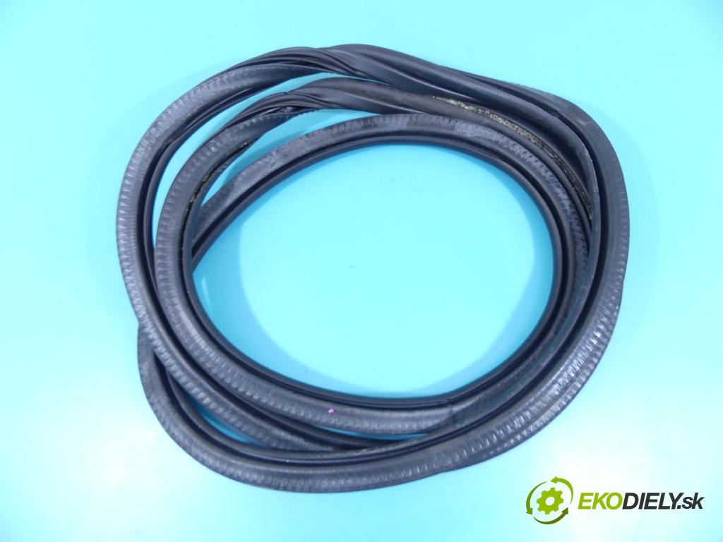 Audi A6 C7 2011-2018 2.0 TFSI 179KM manual 132 kW 1984 cm3 4- Těsnění: dveře zadní levé  (Ostatní)