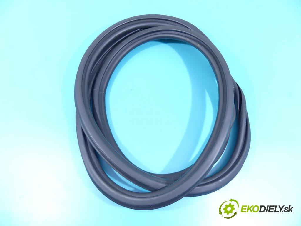 Audi A6 C7 2011-2018 2.0 TFSI 179KM manual 132 kW 1984 cm3 4- Těsnění: dveře zadní levé  (Ostatní)