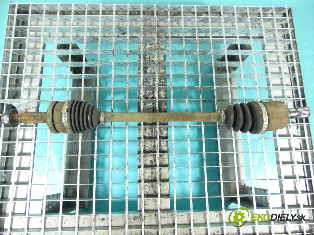 Hyundai i20 II 2014 -2020 1.2 16v 84KM manual 61,8 kW 1248 cm3 5- poloos ľavé  (Poloosy)