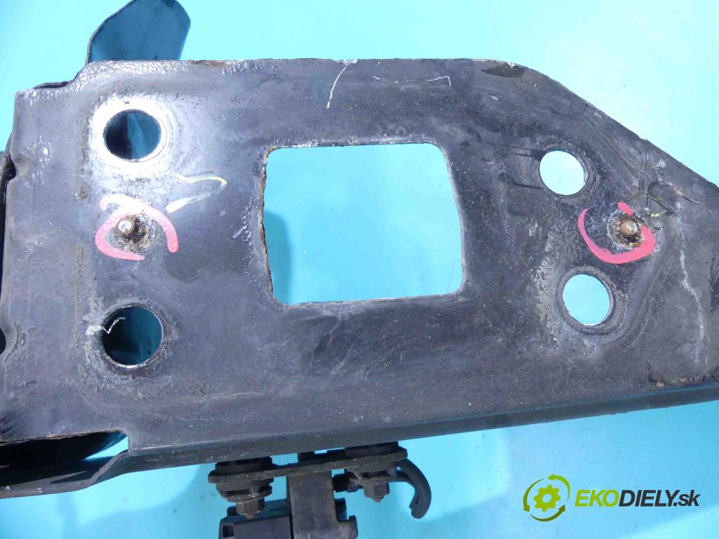 Lancia Delta III 2008-2014 1.9 jtd 190 hp manual 139,5 kW 1910 cm3 5- stěna přední  (Výztuhy přední)