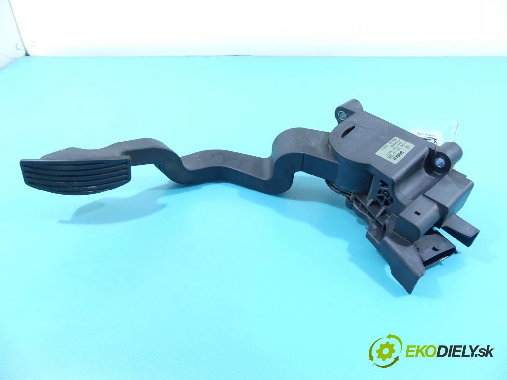 Lancia Delta III 2008-2014 1.9 jtd 190 HP manual 139,5 kW 1910 cm3 5- pedále 0280755052 (Pedále)