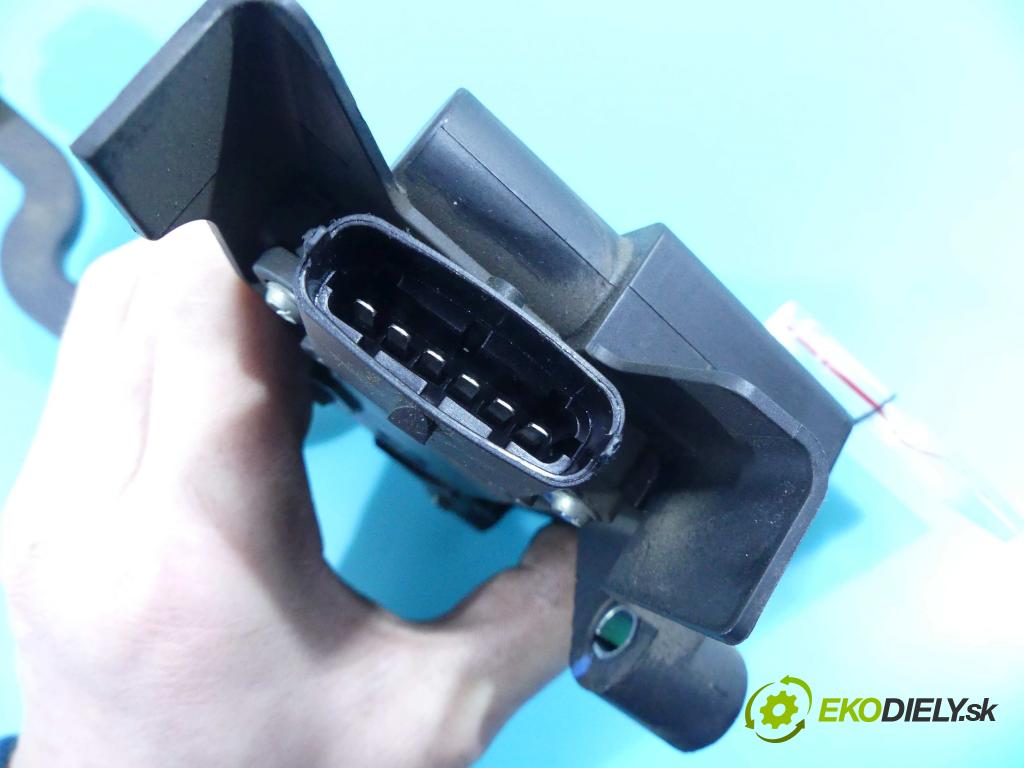 Lancia Delta III 2008-2014 1.9 jtd 190 HP manual 139,5 kW 1910 cm3 5- pedále 0280755052 (Pedále)