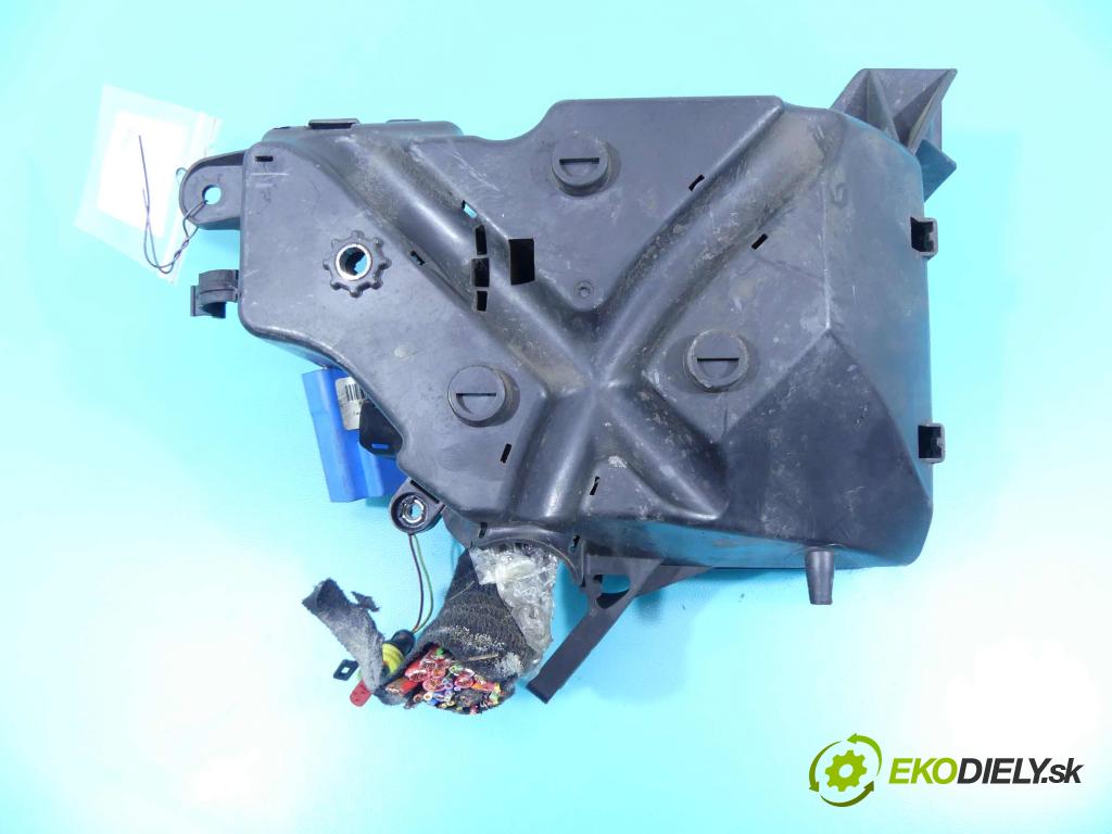 Lancia Delta III 2008-2014 1.9 jtd 190 hp manual 139,5 kW 1910 cm3 5- skříňka pojistková 51836249 (Pojistkové skříňky)