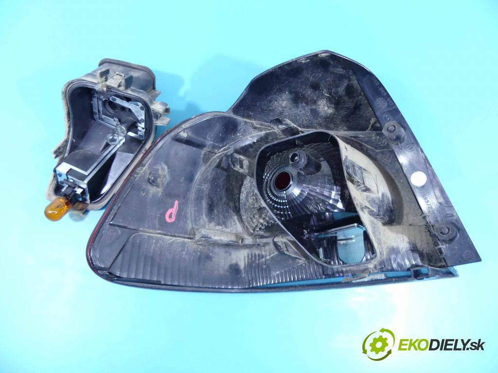 Vw Golf VI 2008-2013 1.6 tdi 105 HP manual 77 kW 1598 cm3 5- svetlo / reflektor zadné pravé 5K0945112 (Ostatné)