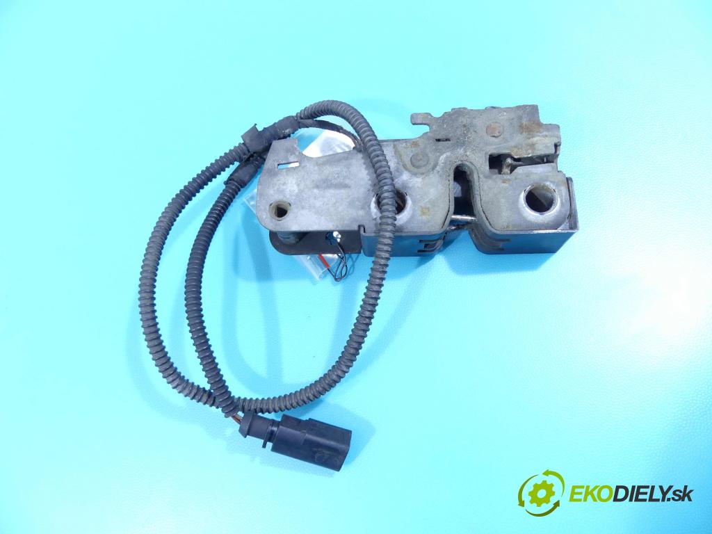 Vw Golf VI 2008-2013 1.6 tdi 105 hp manual 77 kW 1598 cm3 5- zámek kapoty 5K1823509