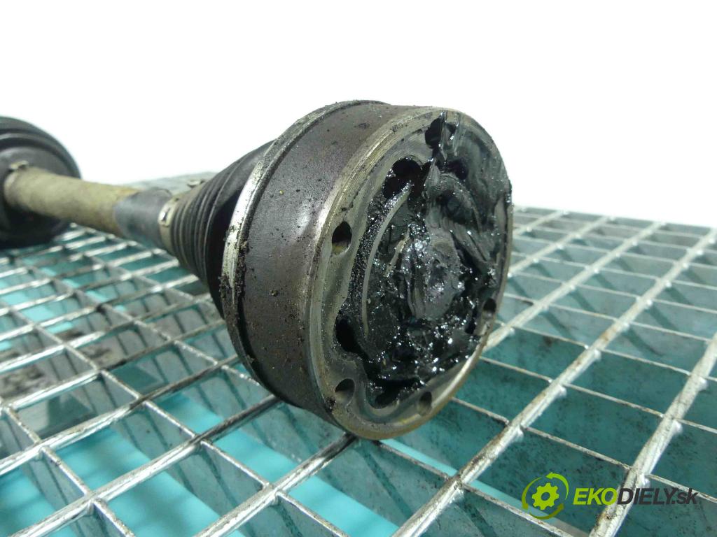 Skoda Rapid 2012-2019 1.2 TSI 105 HP manual 77 kW 1197 cm3 5- poloos ľavé  (Poloosy)