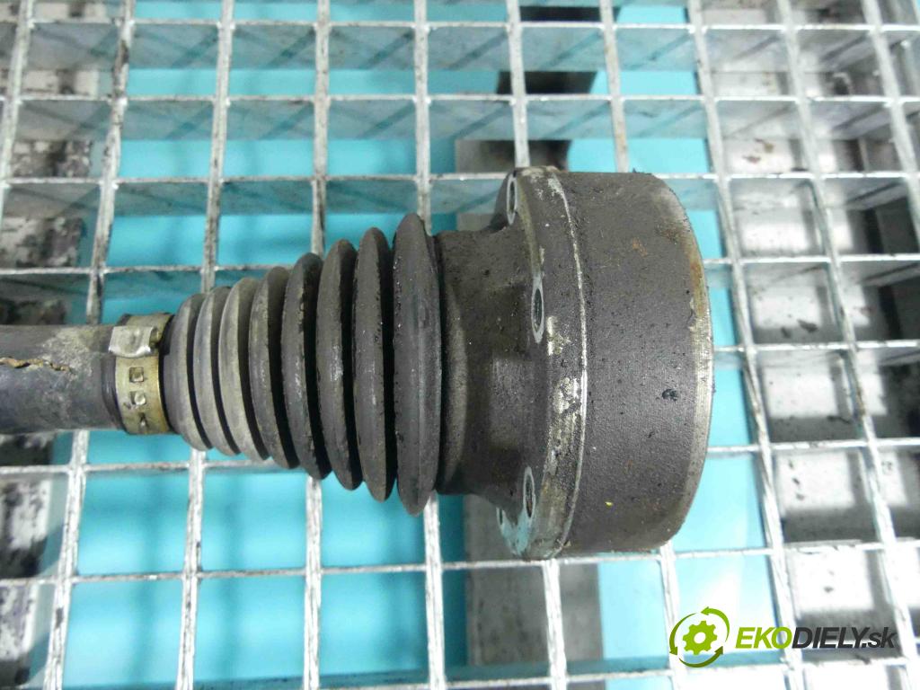 Skoda Rapid 2012-2019 1.2 TSI 105 HP manual 77 kW 1197 cm3 5- poloos ľavé  (Poloosy)