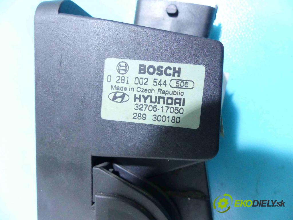 Hyundai Matrix 1.5 crdi 82 HP manual 60 kW 1493 cm3 5- pedále 0281002544 (Pedále)