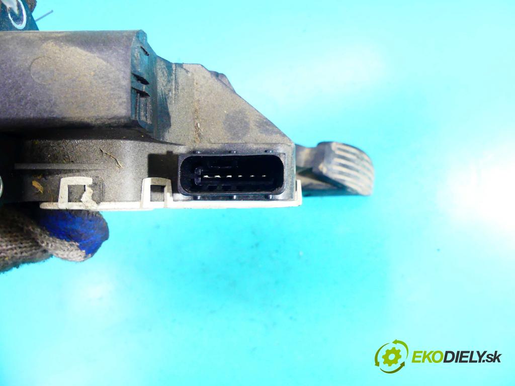 Fiat Panda III 2011- 1,3.0 jtd 75 HP manual 55 kW 1248 cm3 5- pedále 005185209000 (Pedále)