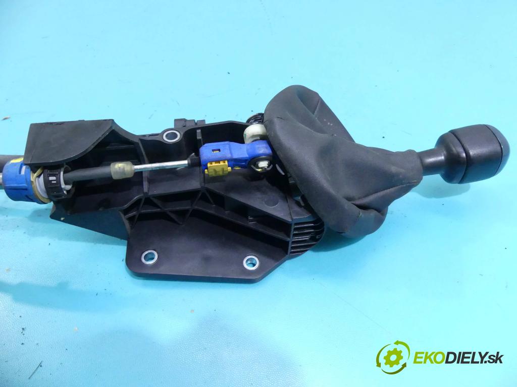 Fiat Panda III 2011- 1,3.0 jtd 75 HP manual 55 kW 1248 cm3 5- Páka: Změny: stupeň,rýchlosť (Rýchlostné páky / kulisy)