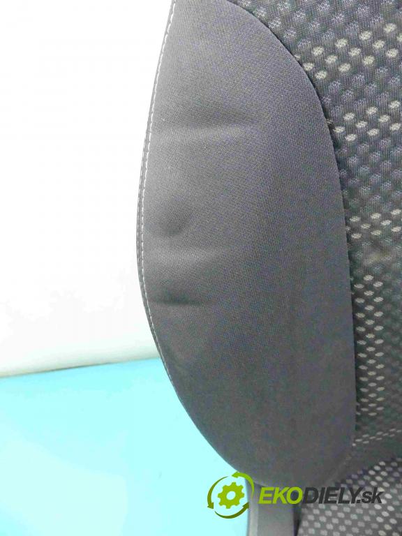 Fiat Panda III 2011- 1,3.0 jtd 75 HP manual 55 kW 1248 cm3 5- Sedačka pravý  (Sedačky, sedadlá)