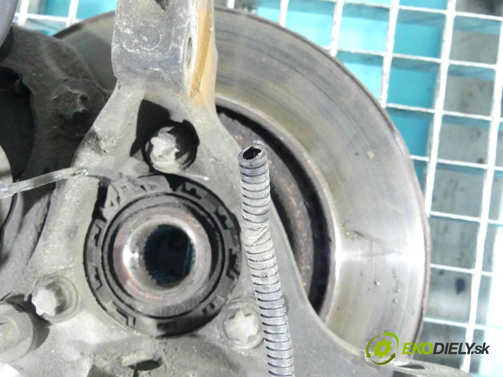 Fiat Croma II 2005-2010 1.9 jtd 150 HP manual 110 kW 1910 cm3 5- náboj pravé  (Náboje)