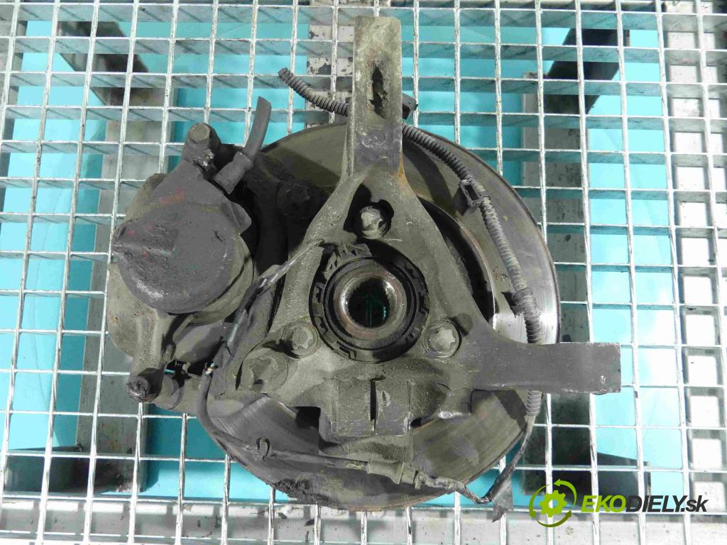 Fiat Croma II 2005-2010 1.9 jtd 150 HP manual 110 kW 1910 cm3 5- náboj pravé  (Náboje)