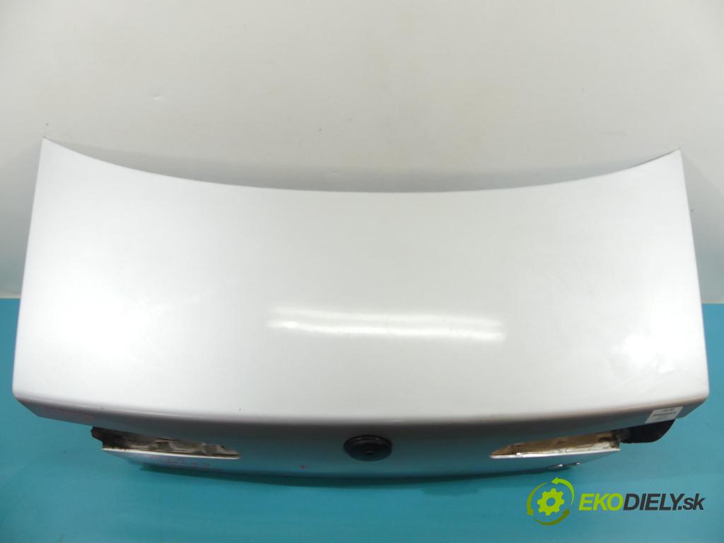 Alfa romeo 166 2.4 jtd 150 hp manual 110 kW 2387 cm3 4- zadní kufrové dveře  (Zadní kapoty)