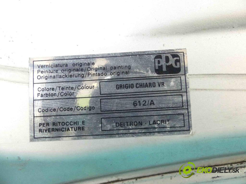 Alfa romeo 166 2.4 jtd 150 hp manual 110 kW 2387 cm3 4- zadní kufrové dveře  (Zadní kapoty)