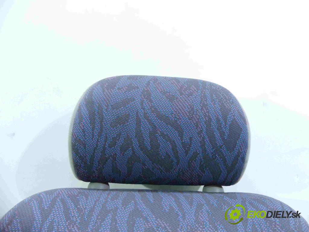 Land rover Freelander I 1998-2006 2.0 TD 98 HP manual 72 kW 1994 cm3 3- Sedačka pravý  (Sedačky, sedadlá)