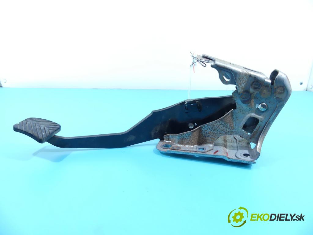 Mitsubishi ASX 2010-2016 1.8 DI-D 116 HP manual 85 kW 1798 cm3 5- pedále  (Pedále)