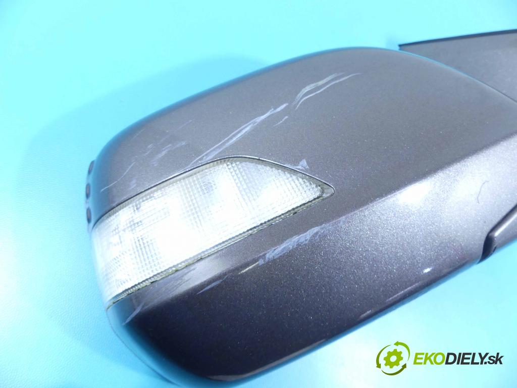 Honda CR-V III 2006-2011 2.2 i-DTEC 150 hp manual 110 kW 2199 cm3 5- zpětné zrcátko pravé  (Klika dveří ostatní)