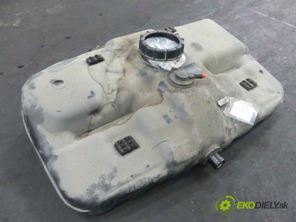 Honda Jazz III 2008-2014 1.2 16v 90 hp manual 66 kW 1198 cm3 5- Nádrž: paliva  (Nádrže)