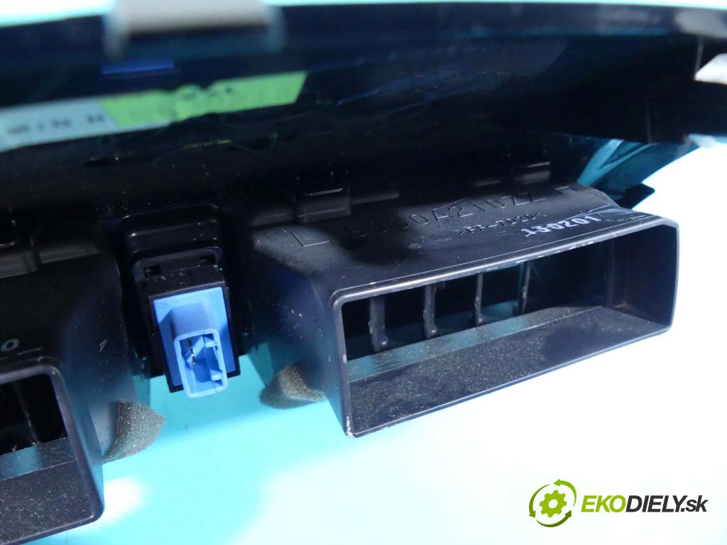 Mitsubishi Space Star II 2012-2020 1.0 71 HP manual 52 kW 999 cm3 5- Mřížka: kúrenia stredová 8002B217XA (Mriežky kúrenia (fukáre))