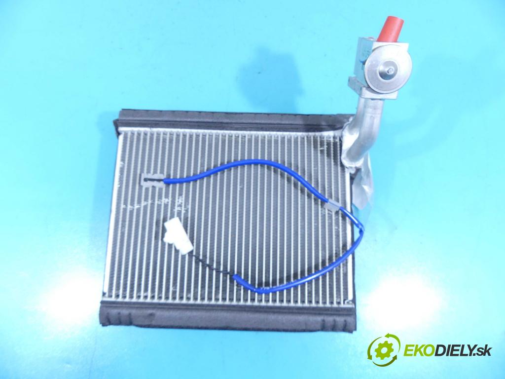 Mitsubishi Space Star II 2012-2020 1.0 71 hp manual 52 kW 999 cm3 5- radiátor 02Q06B657 (Radiátory topení)