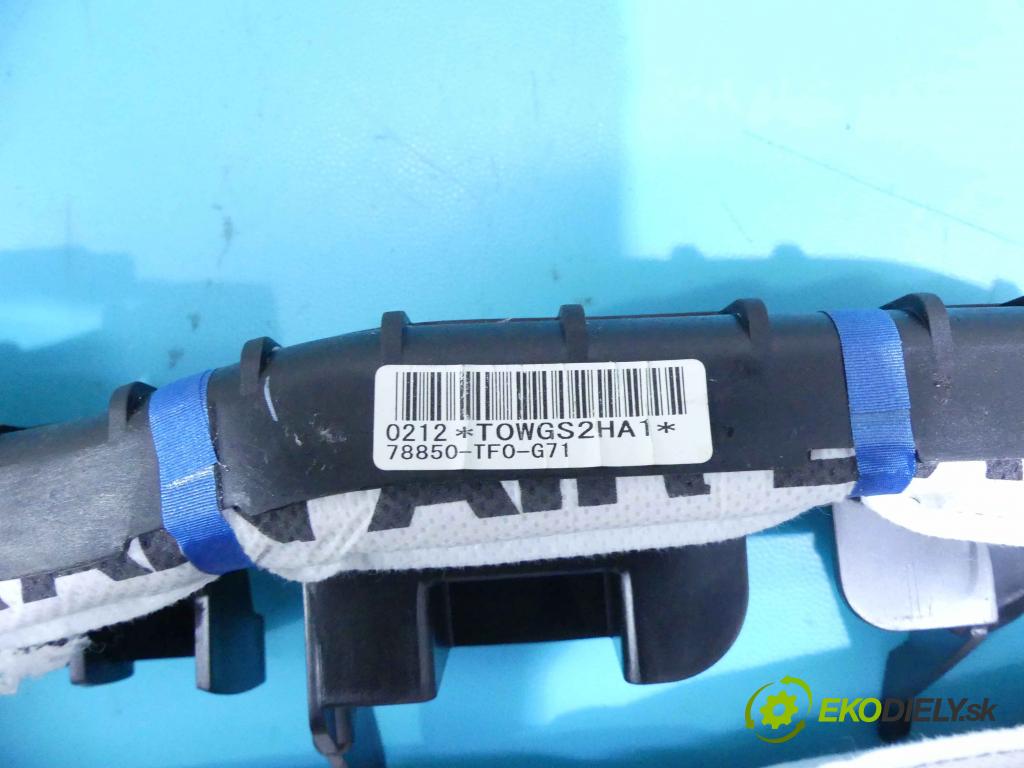 Honda Jazz III 2008-2014 1.2 16v 90 HP manual 66 kW 1198 cm3 5- clona ľavé 78850-TFO-G71