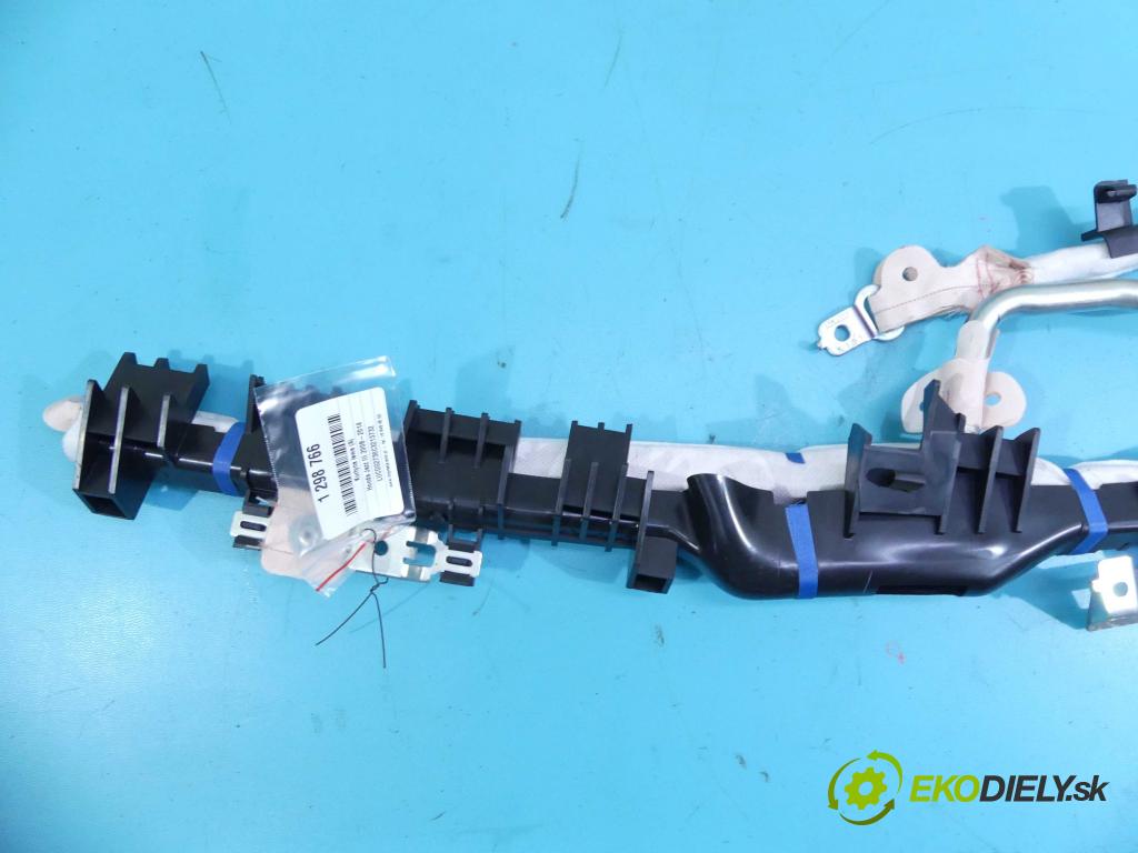 Honda Jazz III 2008-2014 1.2 16v 90 HP manual 66 kW 1198 cm3 5- clona ľavé 78850-TFO-G71