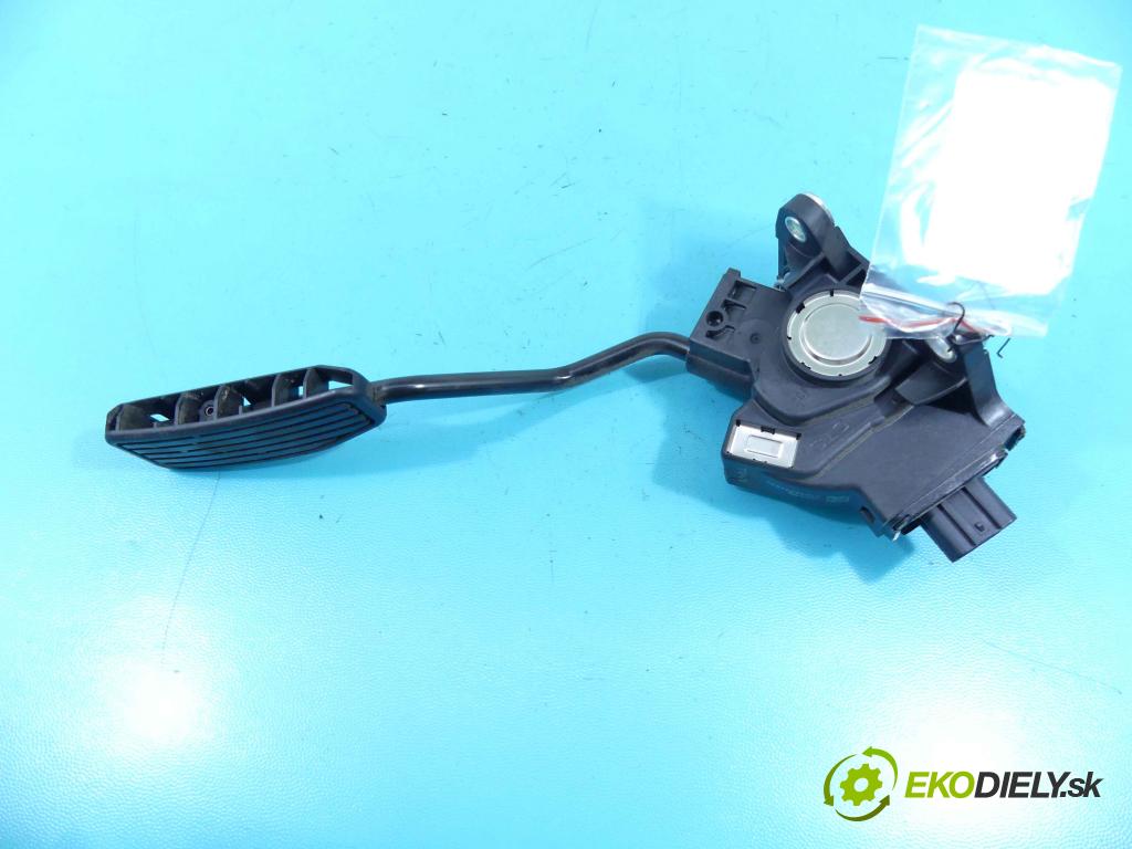 Honda Jazz III 2008-2014 1.2 16v 90 HP manual 66 kW 1198 cm3 5- pedále 03898232839 (Pedále)