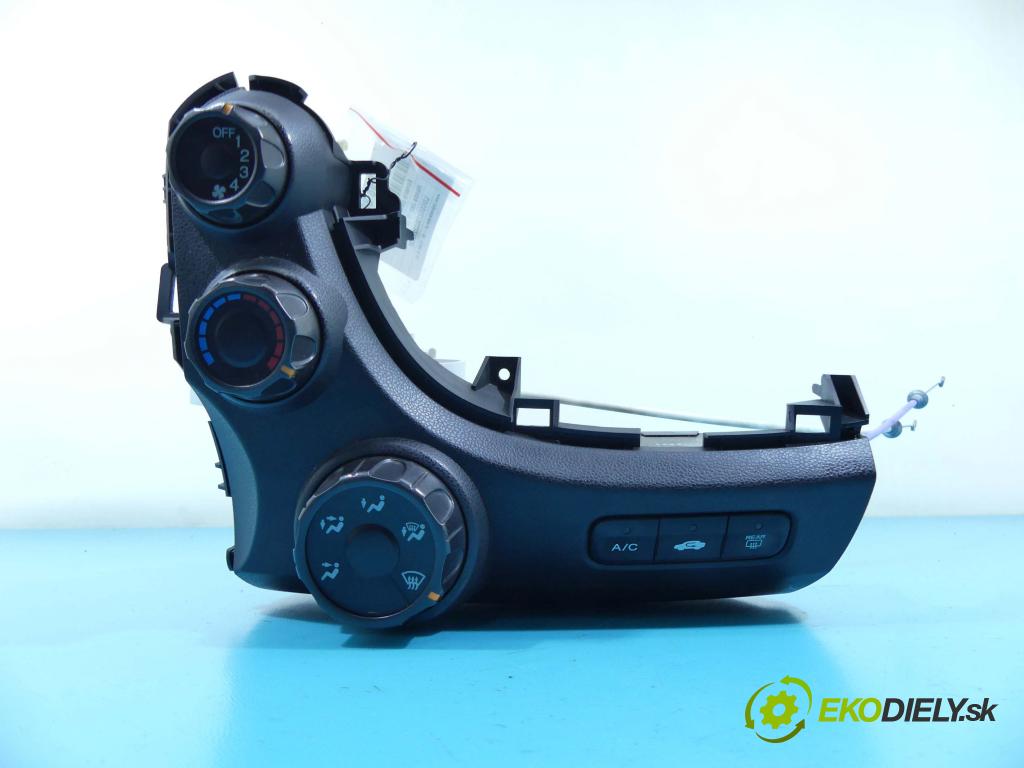 Honda Jazz III 2008-2014 1.2 16v 90 HP manual 66 kW 1198 cm3 5- panel kúrenia CLIMATRONIC