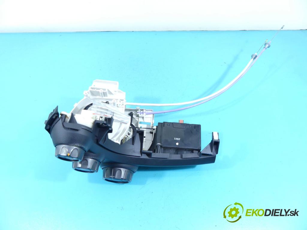 Honda Jazz III 2008-2014 1.2 16v 90 HP manual 66 kW 1198 cm3 5- panel kúrenia CLIMATRONIC