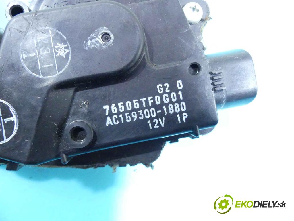 Honda Jazz III 2008-2014 1.2 16v 90 HP manual 66 kW 1198 cm3 5- motor stieračov predné 76505TF0G01