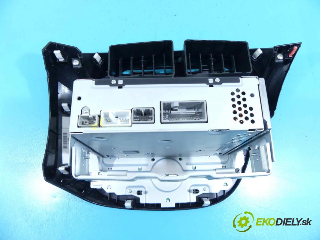 Honda Jazz III 2008-2014 1.2 16v 90 HP manual 66 kW 1198 cm3 5- Radio originál 39101-TH5-G600-XA