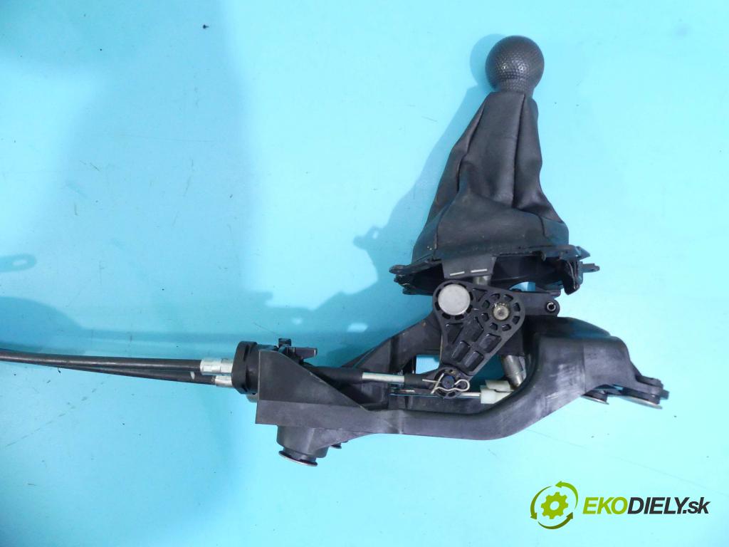 Honda Jazz III 2008-2014 1.2 16v 90 HP manual 66 kW 1198 cm3 5- Páka: Změny: stupeň,rýchlosť  (Rýchlostné páky / kulisy)