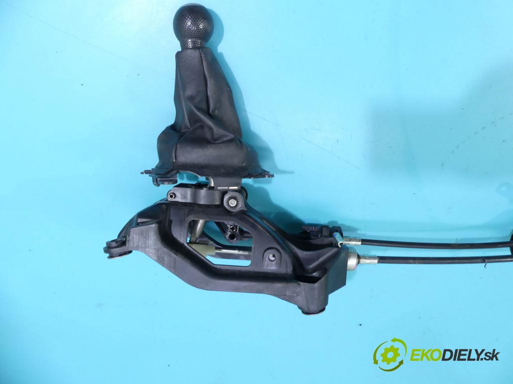 Honda Jazz III 2008-2014 1.2 16v 90 HP manual 66 kW 1198 cm3 5- Páka: Změny: stupeň,rýchlosť  (Rýchlostné páky / kulisy)