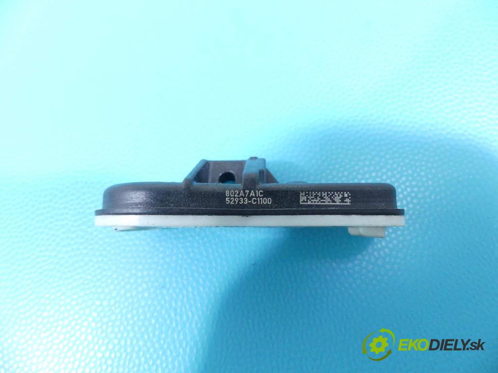 Hyundai i20 II 2014 -2020 1.2 16v 84KM manual 61,8 kW 1248 cm3 5- snímač tlak: pneumatika 52933-C1100 (Snímače tlaku v pneumatikách)