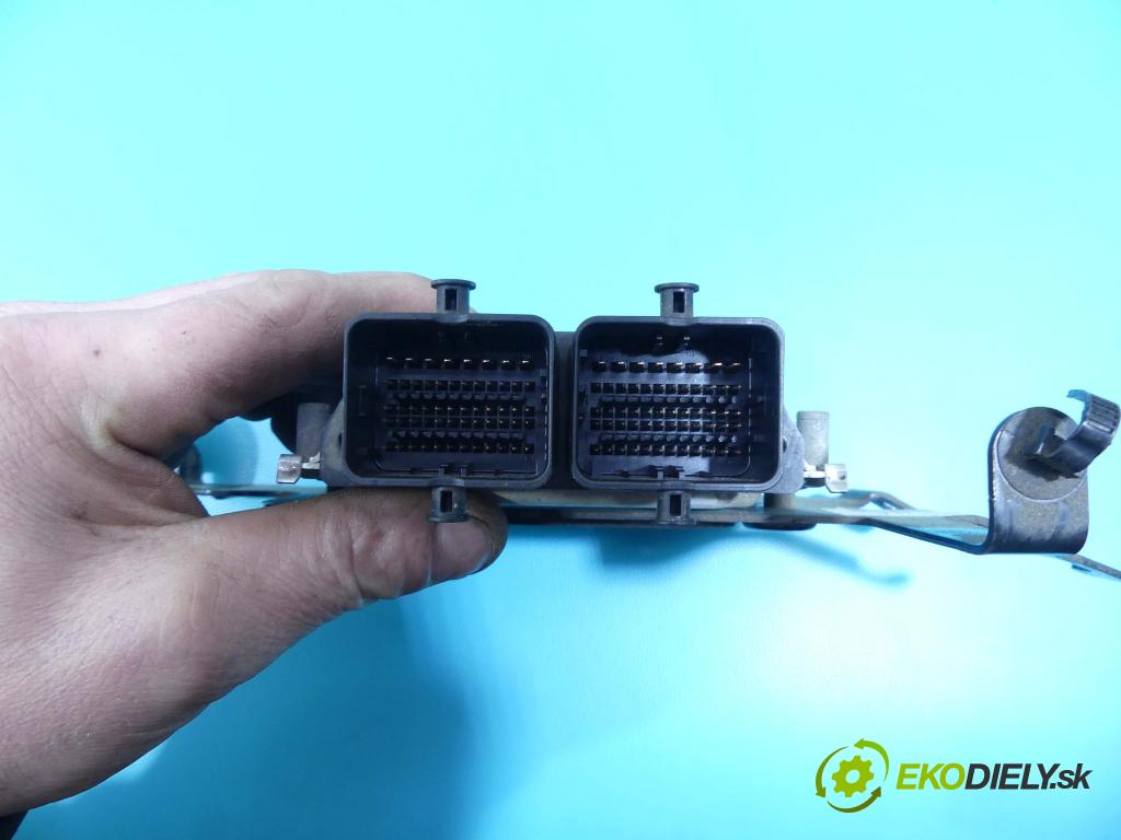 Hyundai i20 II 2014 -2020 1.2 16v 84KM manual 61,8 kW 1248 cm3 5- Jednotka riadiaca 0261S10773