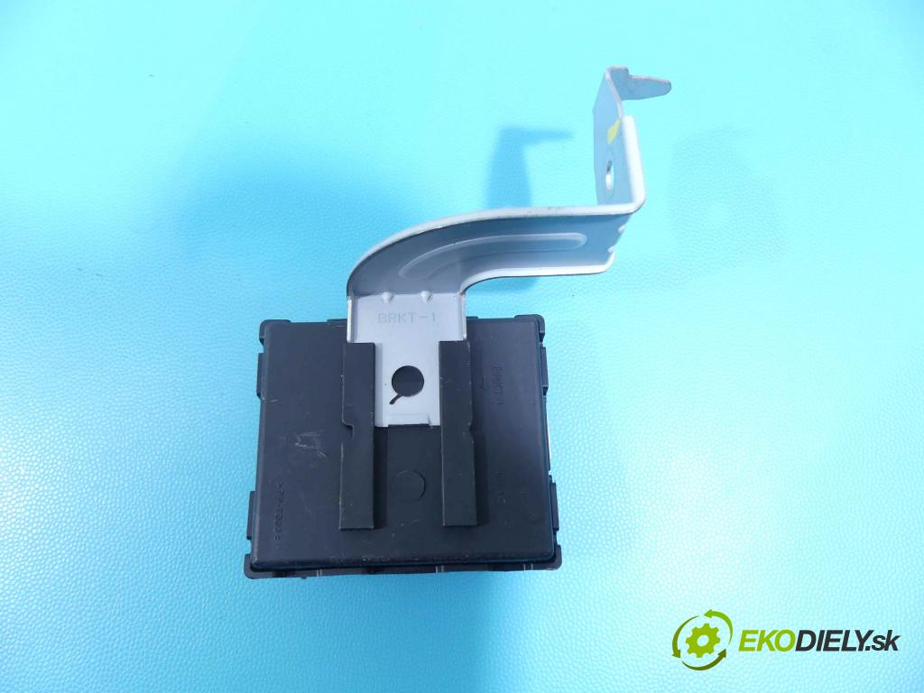 Hyundai i20 II 2014 -2020 1.2 16v 84KM manual 61,8 kW 1248 cm3 5- Jednotka riadiaca 0261S10773